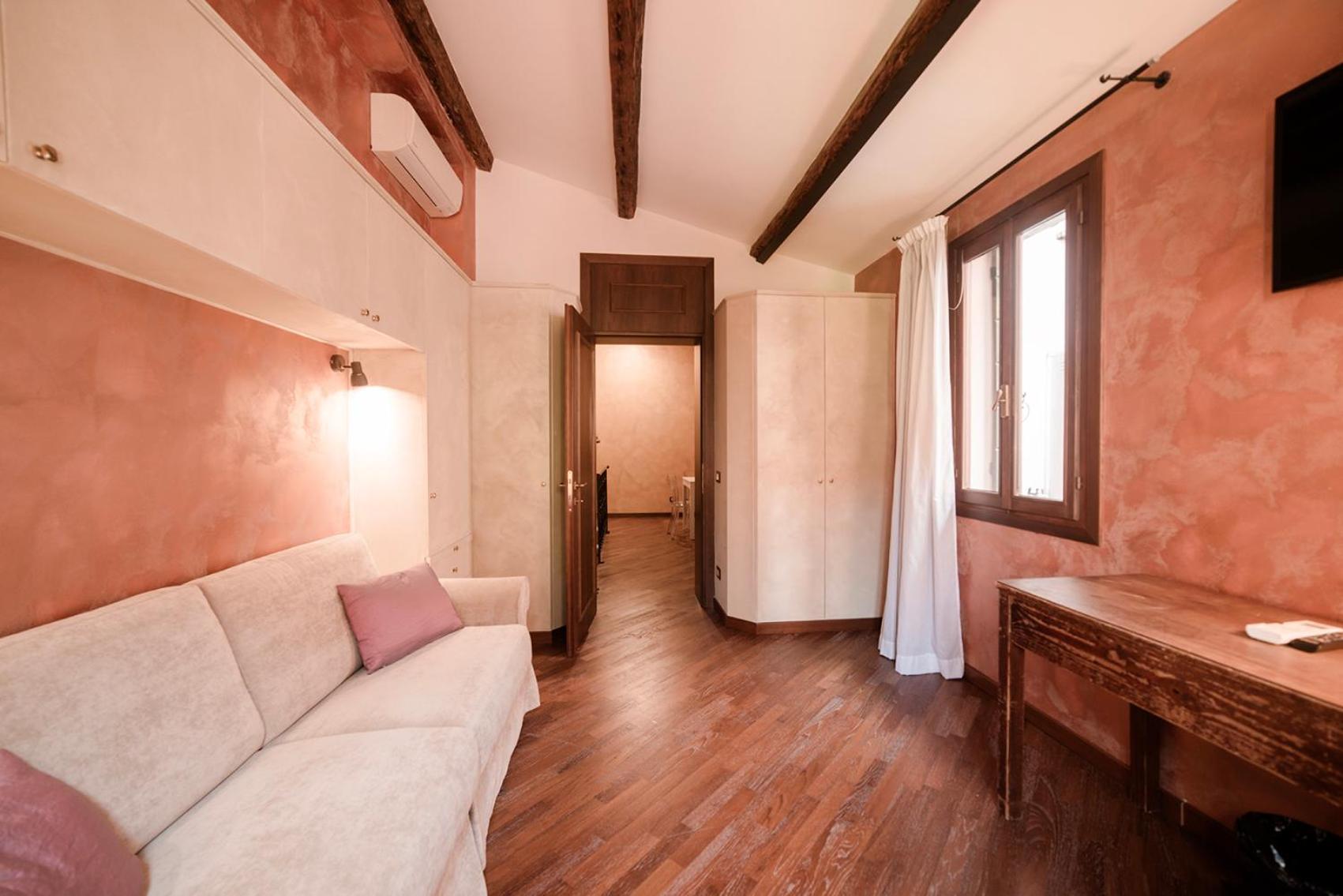 Apartment Rosso Veneziano Venice